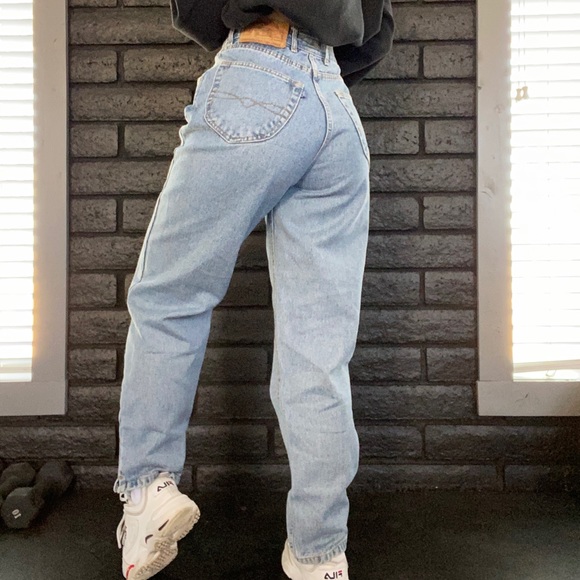 Vintage High Rise Jeans - Picture 9 of 10